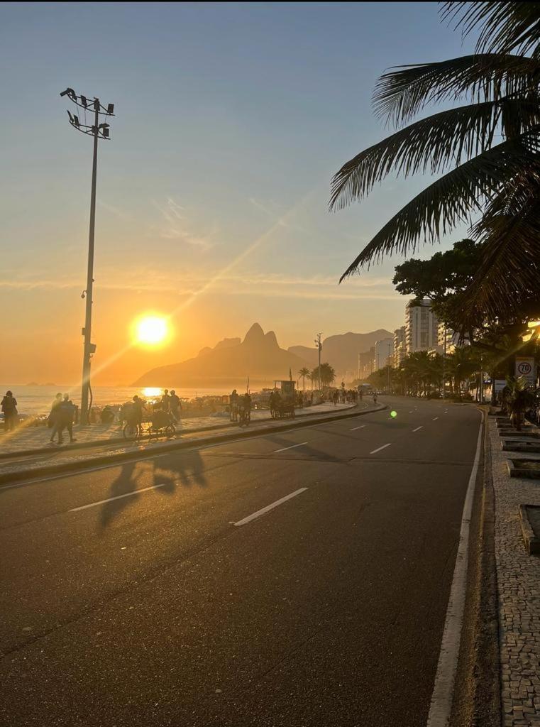 Alugo Quarto Espacoso Com Banheiro Privado Em Apartamento Em Copanema Rio de Janeiro Exteriör bild
